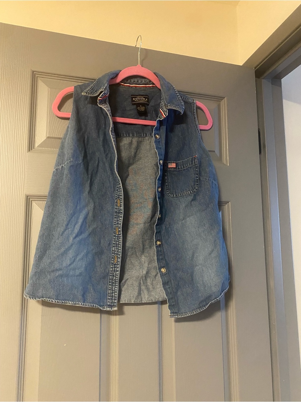 Sonoma Denim Sleeveless Button-Up Shirt with American Flag 100% cotton Medium